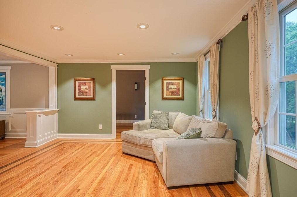 356 Whitney St, Northborough MA 01532-1146 exterior