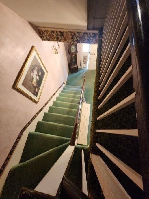 127 Hart St, Taunton MA 02780-4950 exterior