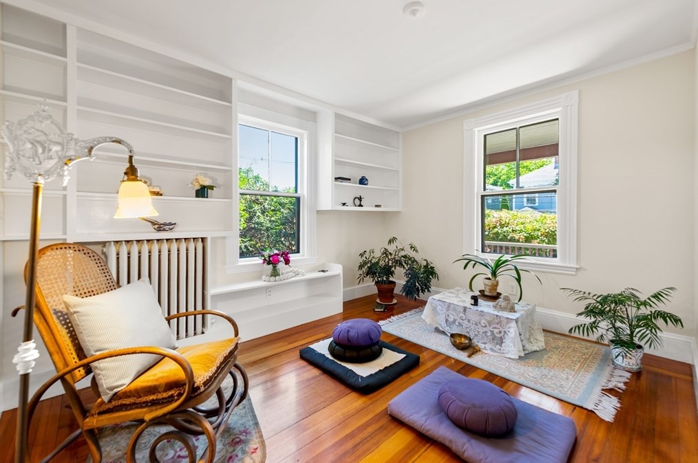 22 Pond St, Marblehead MA 01945-3454 exterior