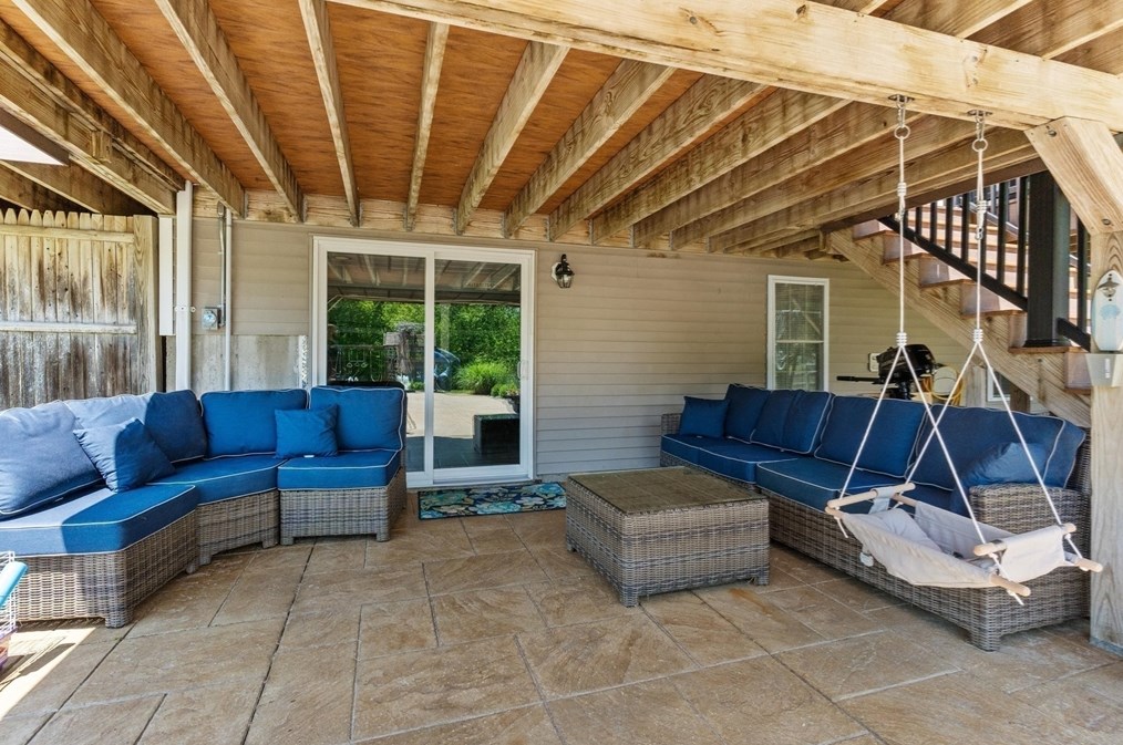 20 Earl St, New Bedford MA 02743-1924 exterior