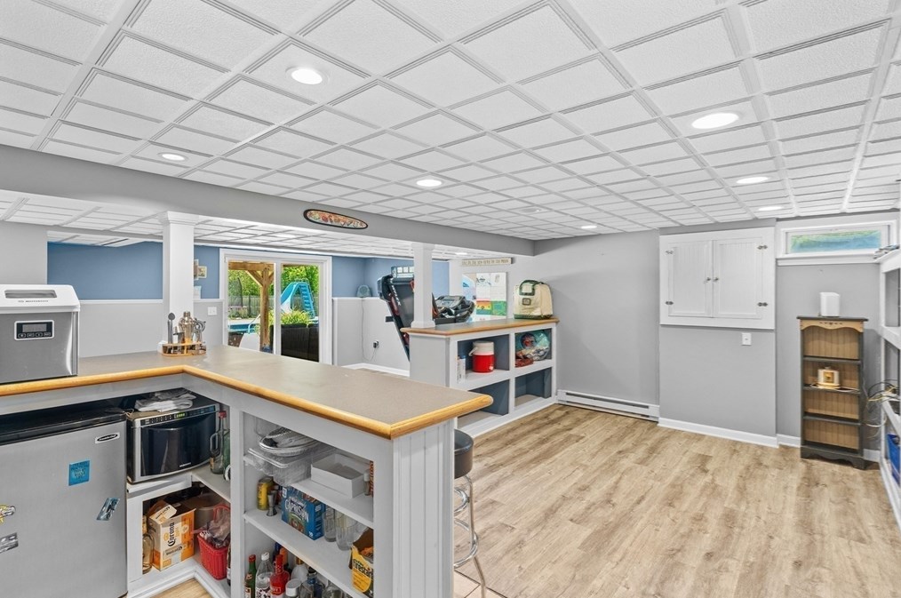 20 Earl St, New Bedford MA 02743-1924 exterior