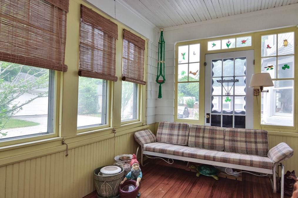 154 Woodland St, Lawrence MA 01841-2333 exterior