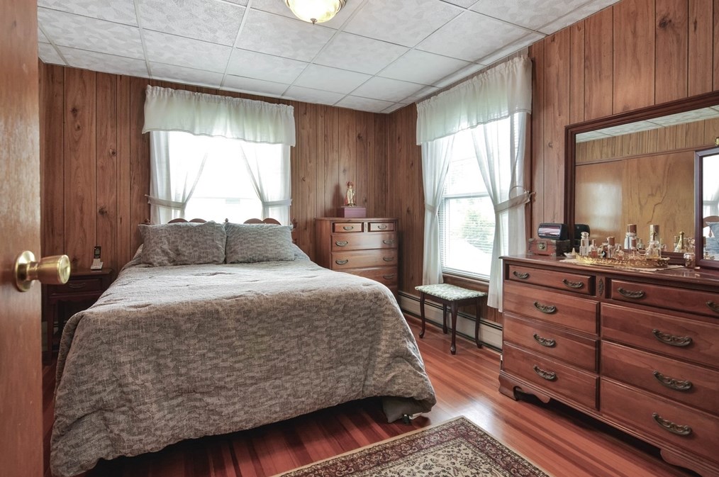 154 Woodland St, Lawrence MA 01841-2333 exterior