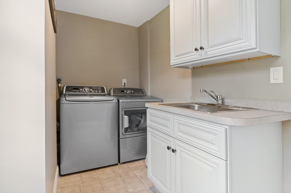 29 Evergreen Dr, Seekonk MA 02771-5746 exterior