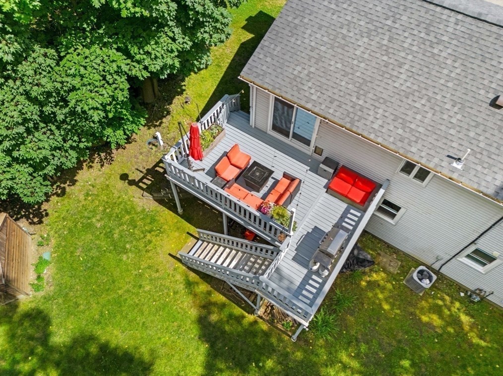 90 Drake Rd, Burlington MA 01803-1865 exterior