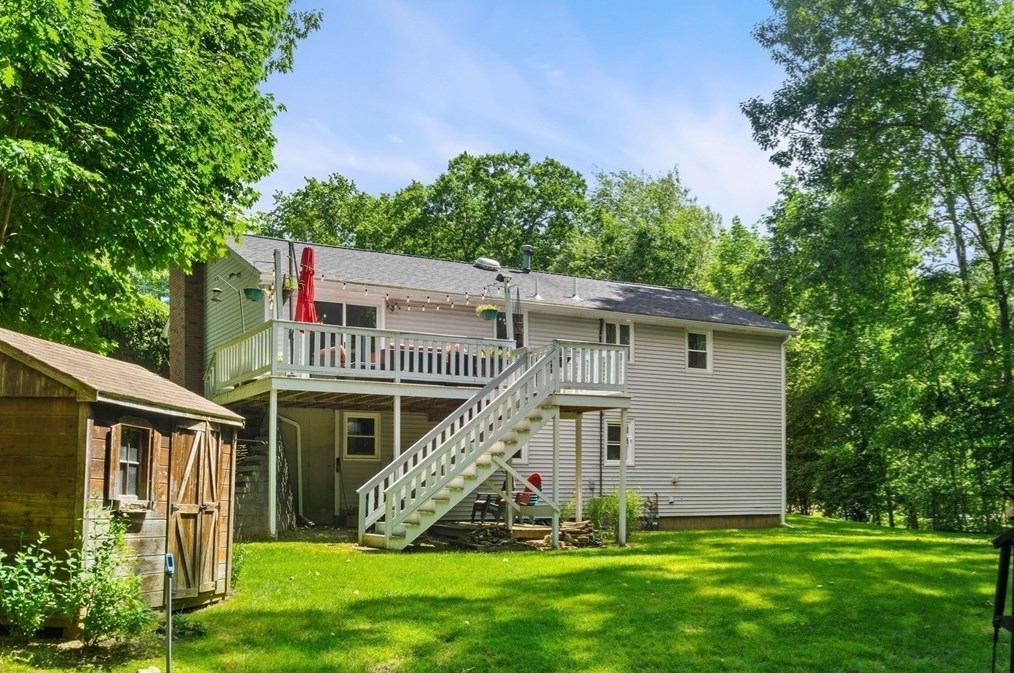 90 Drake Rd, Burlington MA 01803-1865 exterior