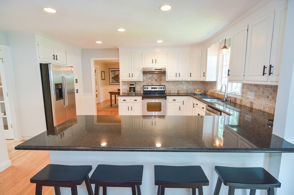 100 St, Franklin MA 02038-3398 exterior