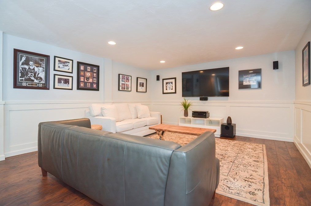 100 St, Franklin MA 02038-3398 exterior