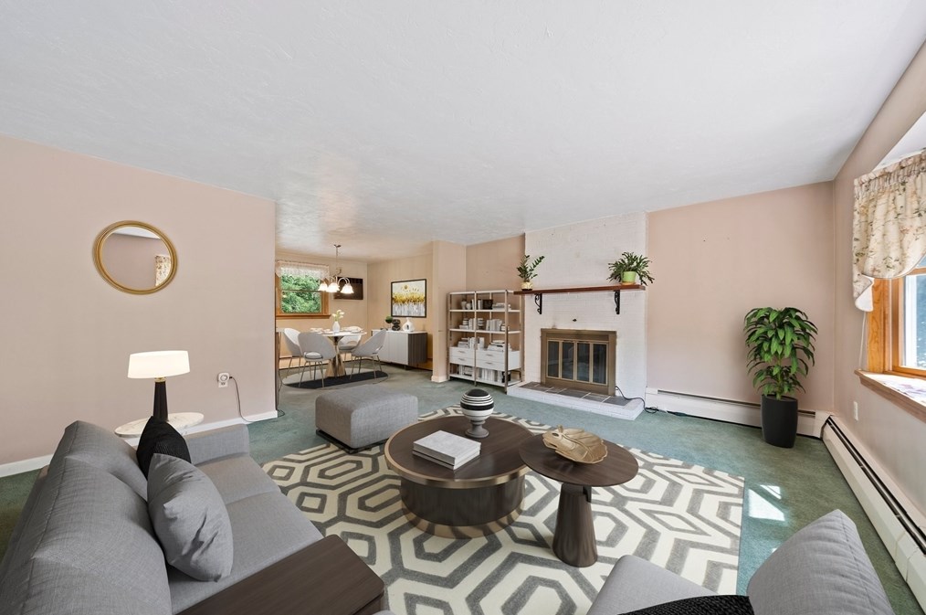 45 Fairwood Dr, Pembroke MA 02359-2713 exterior