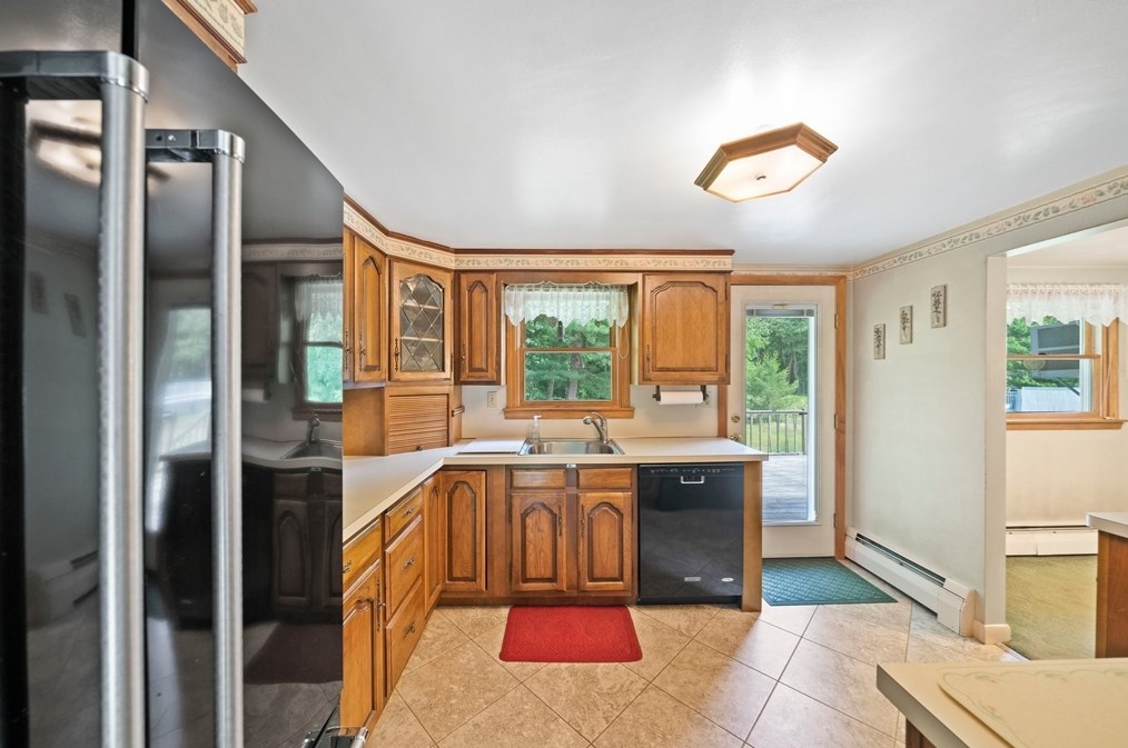 45 Fairwood Dr, Pembroke MA 02359-2713 exterior