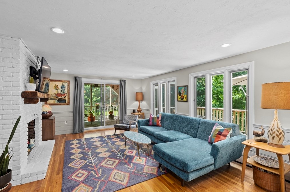 203 Lazell St, Hingham MA 02043-4404 exterior