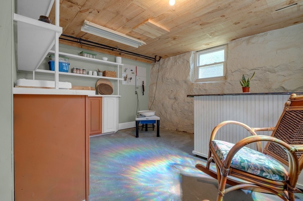 21 Tremont St, New Bedford MA 02740-3714 exterior