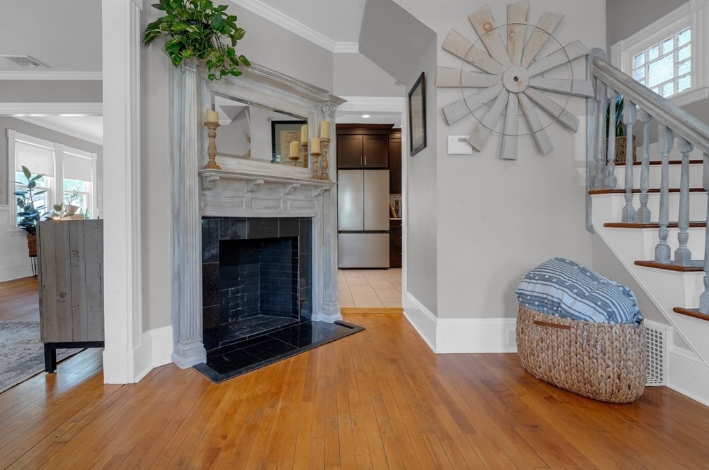 21 Tremont St, New Bedford MA 02740-3714 exterior