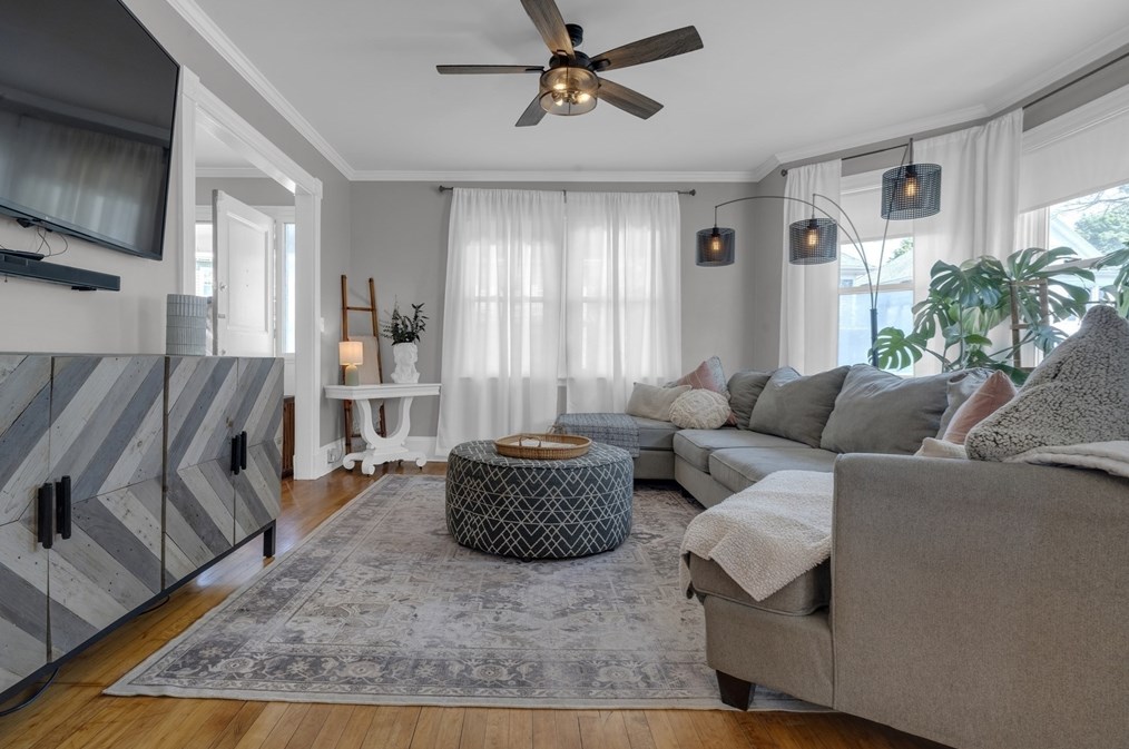 21 Tremont St, New Bedford MA 02740-3714 exterior