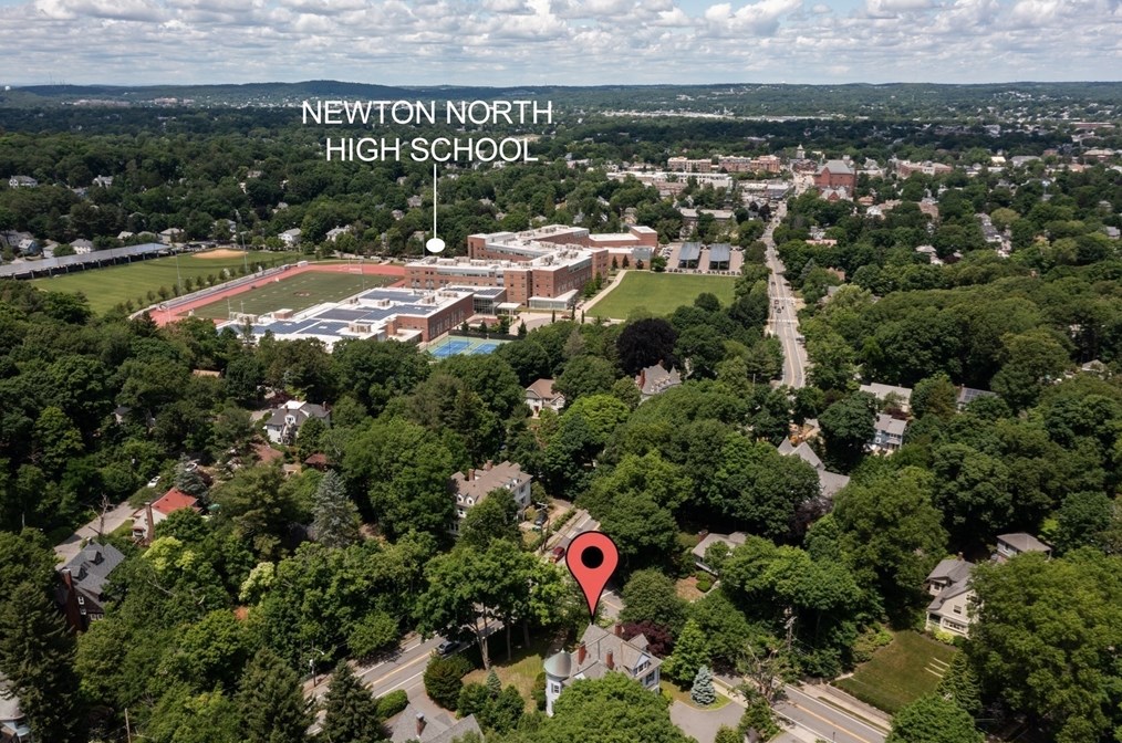 536 Walnut St, Newton MA 02460-2467 exterior