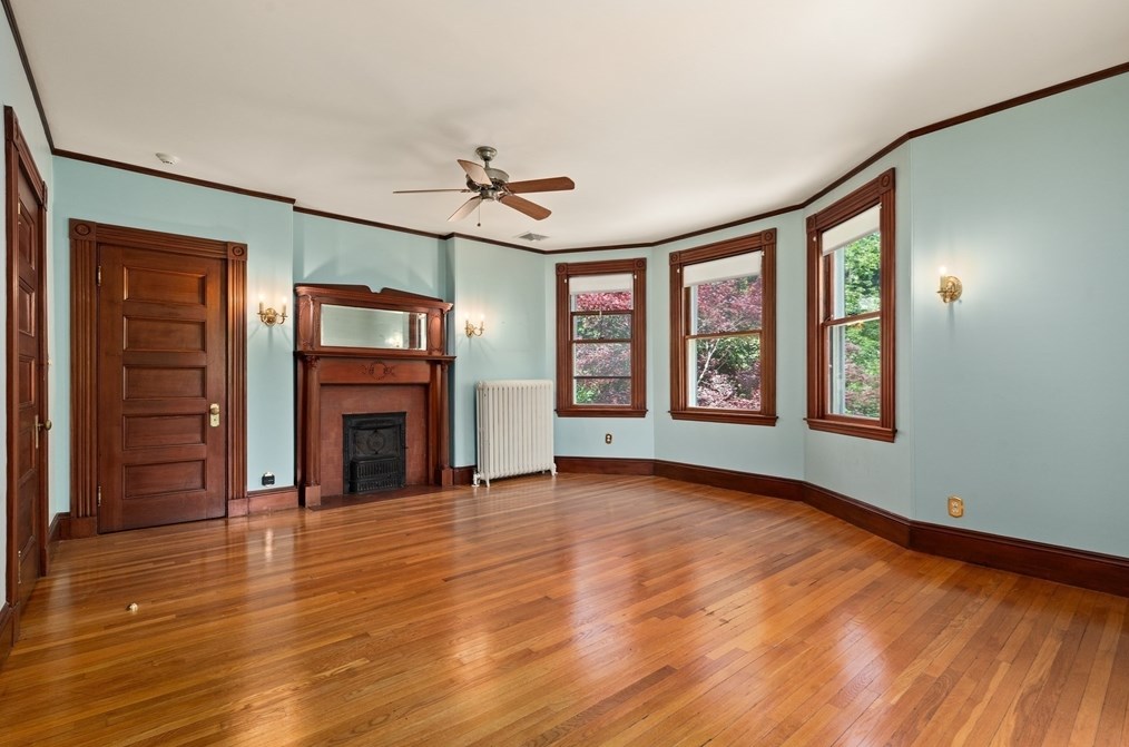 536 Walnut St, Newton MA 02460-2467 exterior