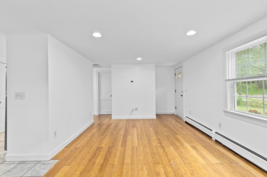 11 Brothers Ln, Harwich MA 02645-1509 exterior