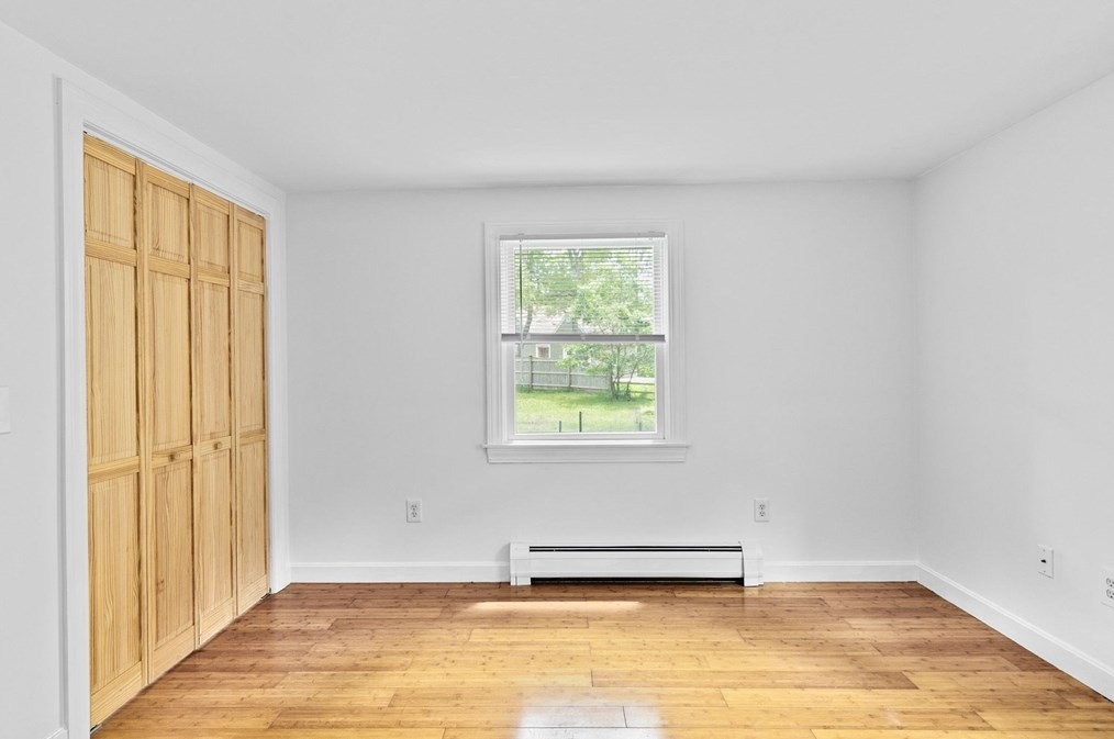 11 Brothers Ln, Harwich MA 02645-1509 exterior