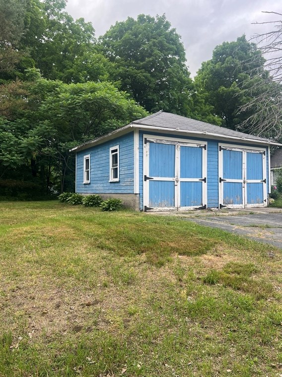 43 Oak Ave, Royalston MA 01331 exterior