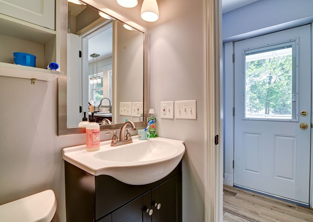 45 Wynot Rd, Braintree MA 02184-5724 exterior