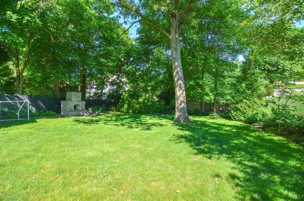 109 Colburn St, Dedham MA  02026-2326 exterior