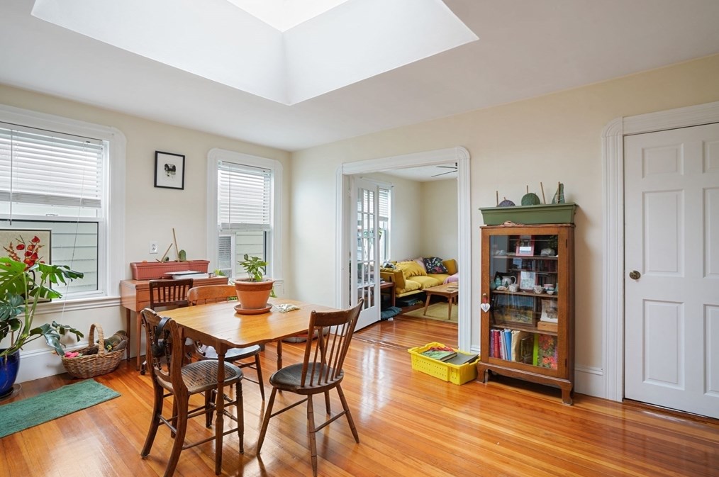 6 Horton St, Salem MA 01970-2847 exterior