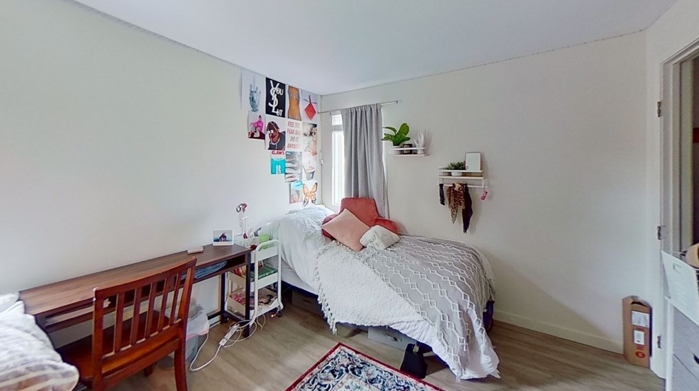 310 Belchertown Rd, Amherst MA 01002-2627 exterior