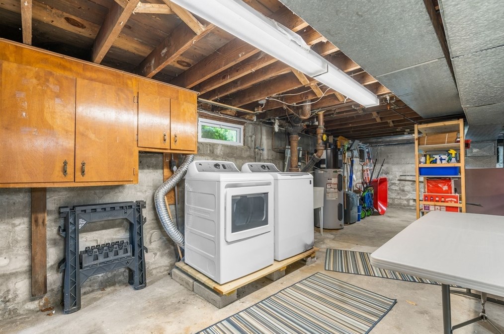 29 Doris Dr, Weymouth MA 02191-2044 exterior