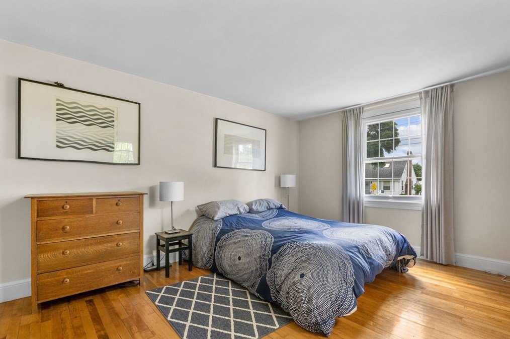 29 Doris Dr, Weymouth MA 02191-2044 exterior