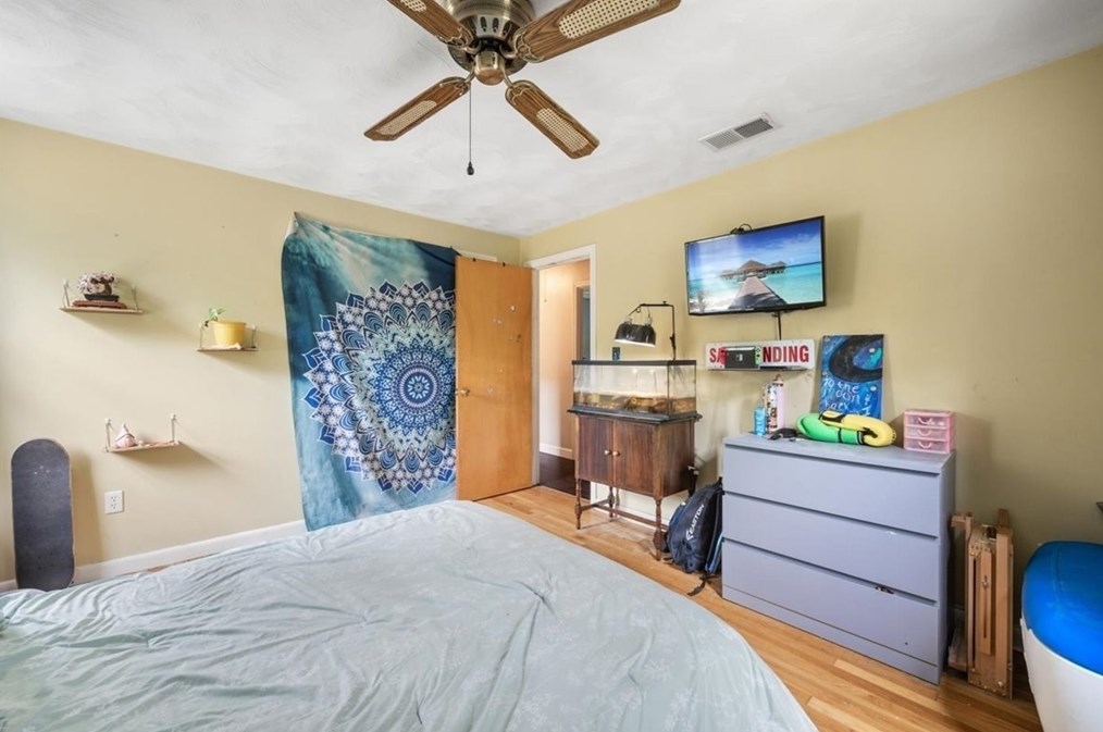 380 King St, Raynham MA  02767-1382 exterior