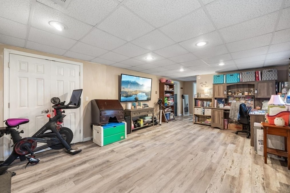 380 King St, Raynham MA  02767-1382 exterior