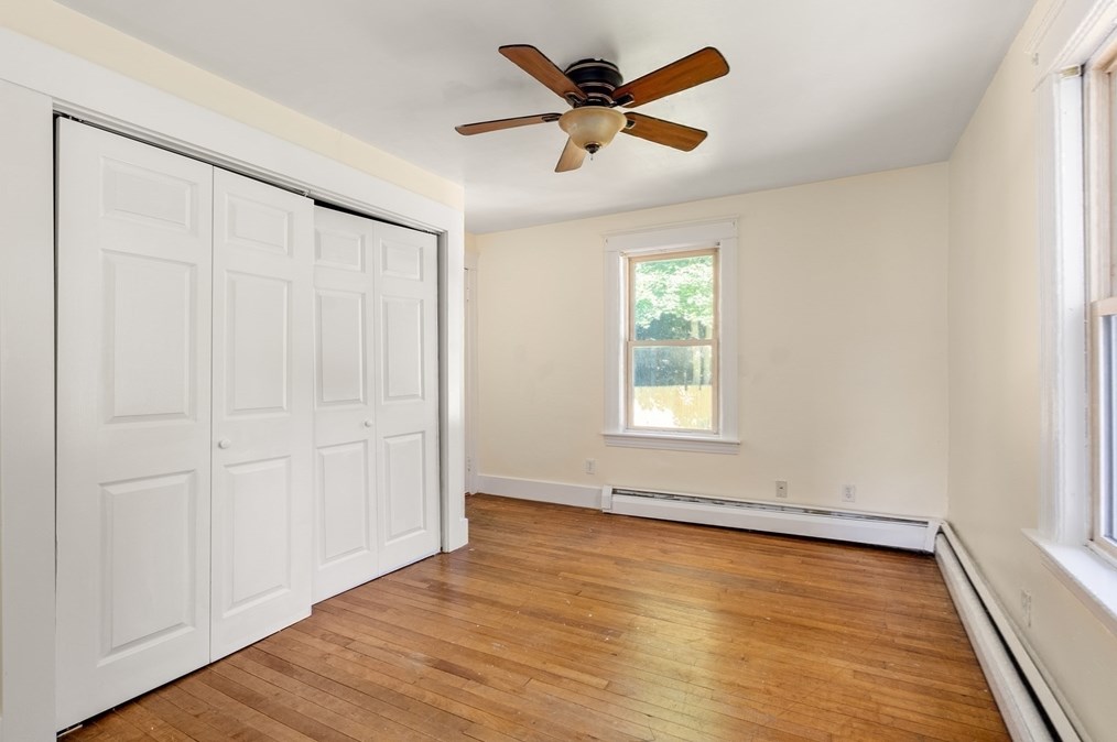 9 Brk Rd, Auburn MA 01501 exterior