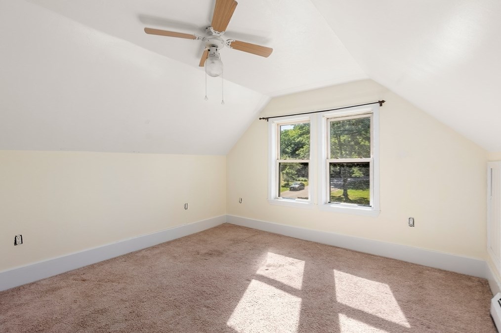 9 Brk Rd, Auburn MA 01501 exterior