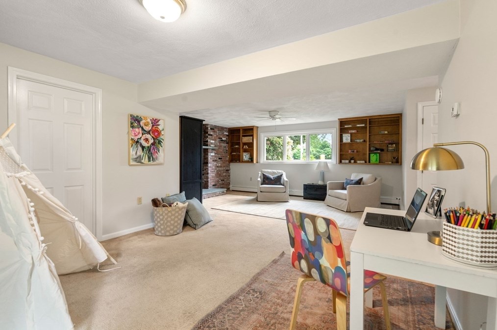 16 Shelley Rd, Arlington MA 02476-7072 exterior