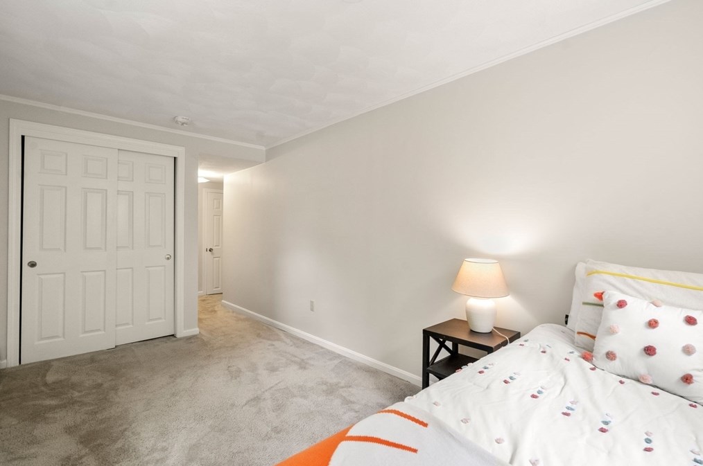 16 Shelley Rd, Arlington MA 02476-7072 exterior