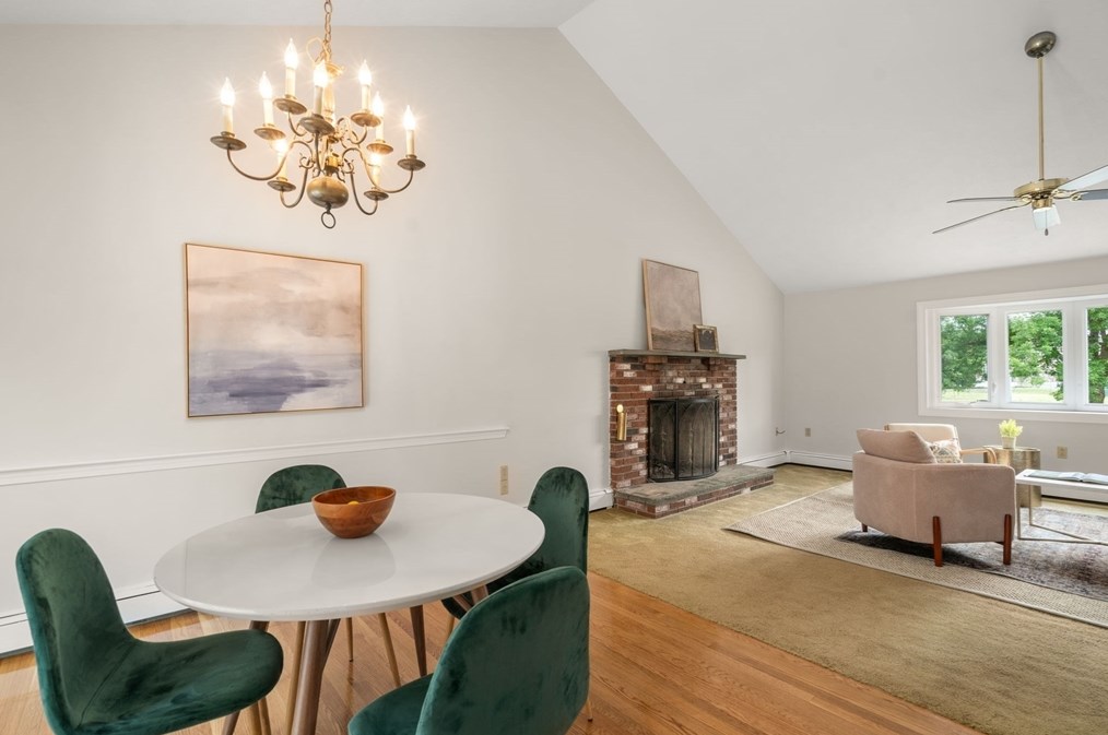 16 Shelley Rd, Arlington MA 02476-7072 exterior