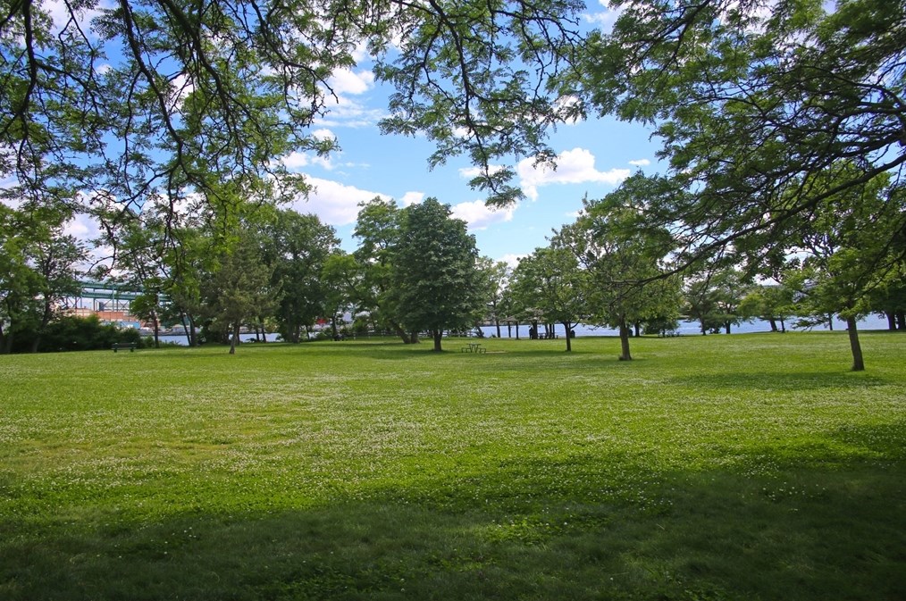 100 Boatswains Way, Chelsea MA  02150-4029 exterior