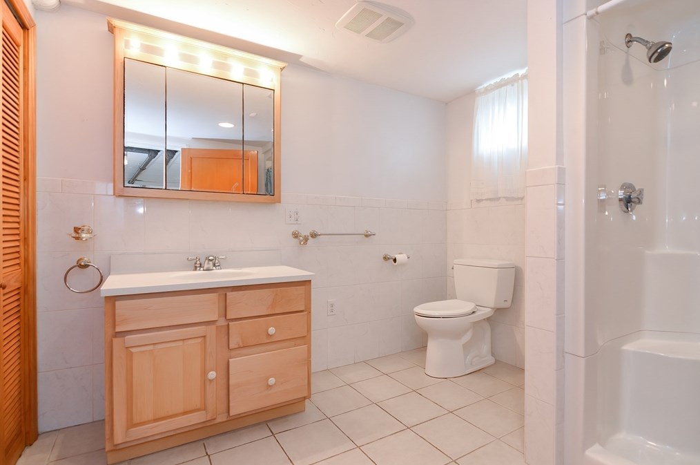 10 Clifford St, Framingham MA 01702-8504 exterior