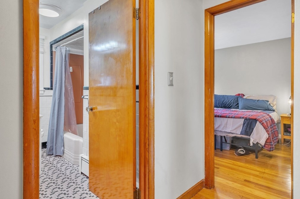 88 Pilgrim Ave, Worcester MA  01604-3058 exterior