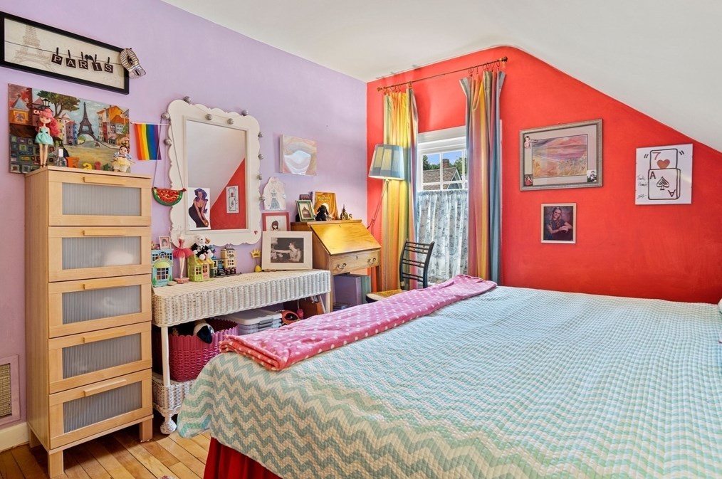 49 Sturgis St, Woburn MA 01801-4822 exterior