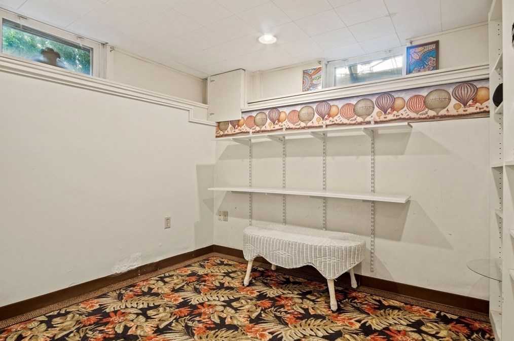 49 Sturgis St, Woburn MA 01801-4822 exterior