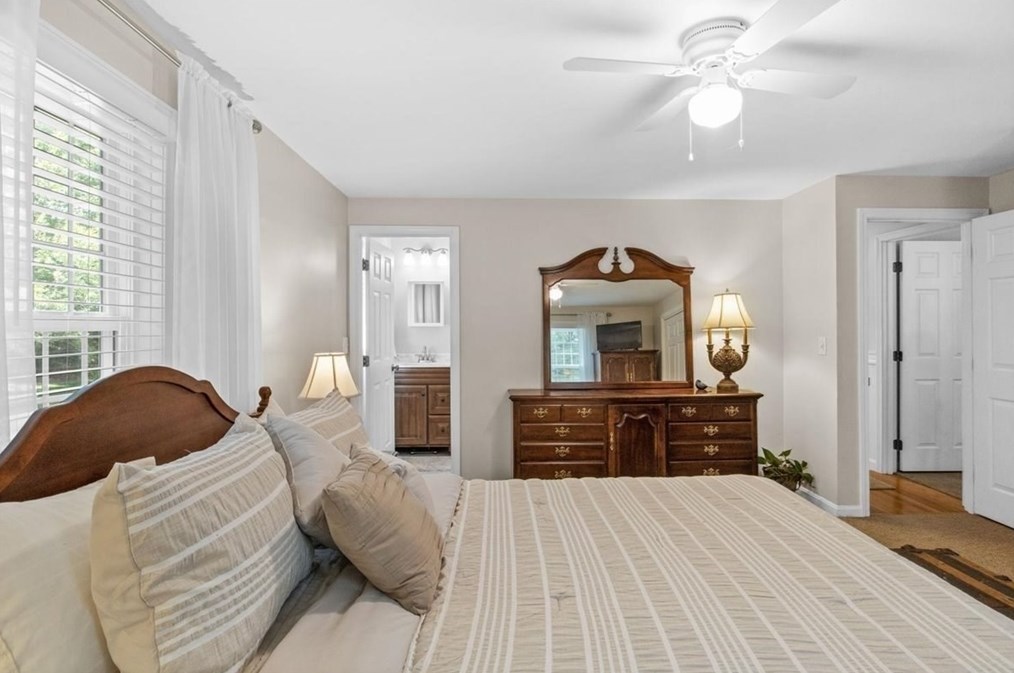 37 Moon Compass Ln, Sandwich MA  02563-2766 exterior