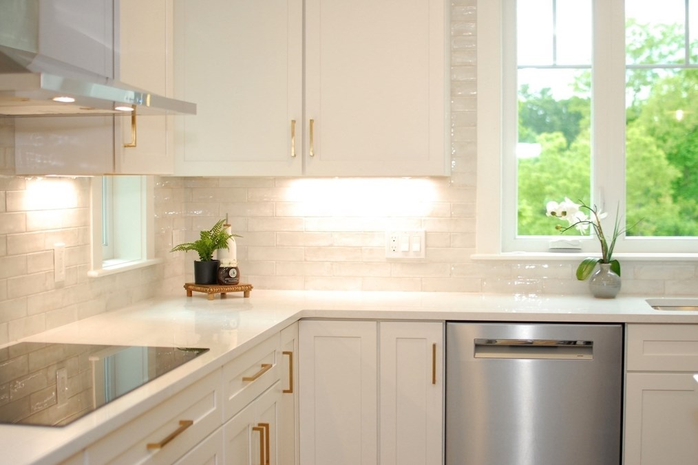 461 Old Bedford Rd, Concord MA 01742-2700 exterior