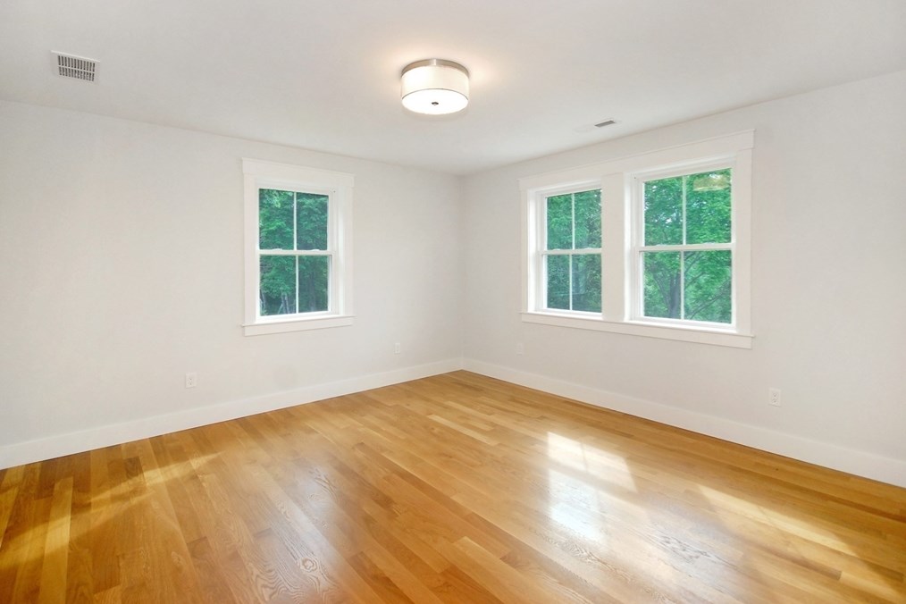 461 Old Bedford Rd, Concord MA 01742-2700 exterior