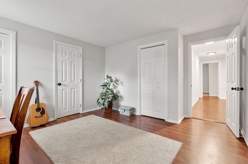 1 Morningside Dr, Woburn MA 01801-5428 exterior