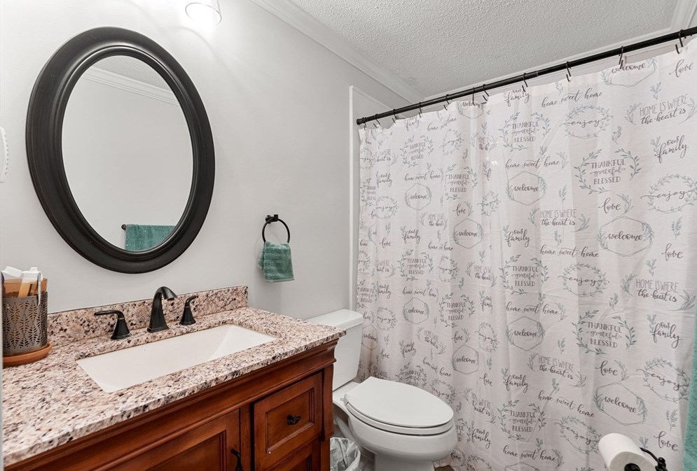 1 Morningside Dr, Woburn MA 01801-5428 exterior