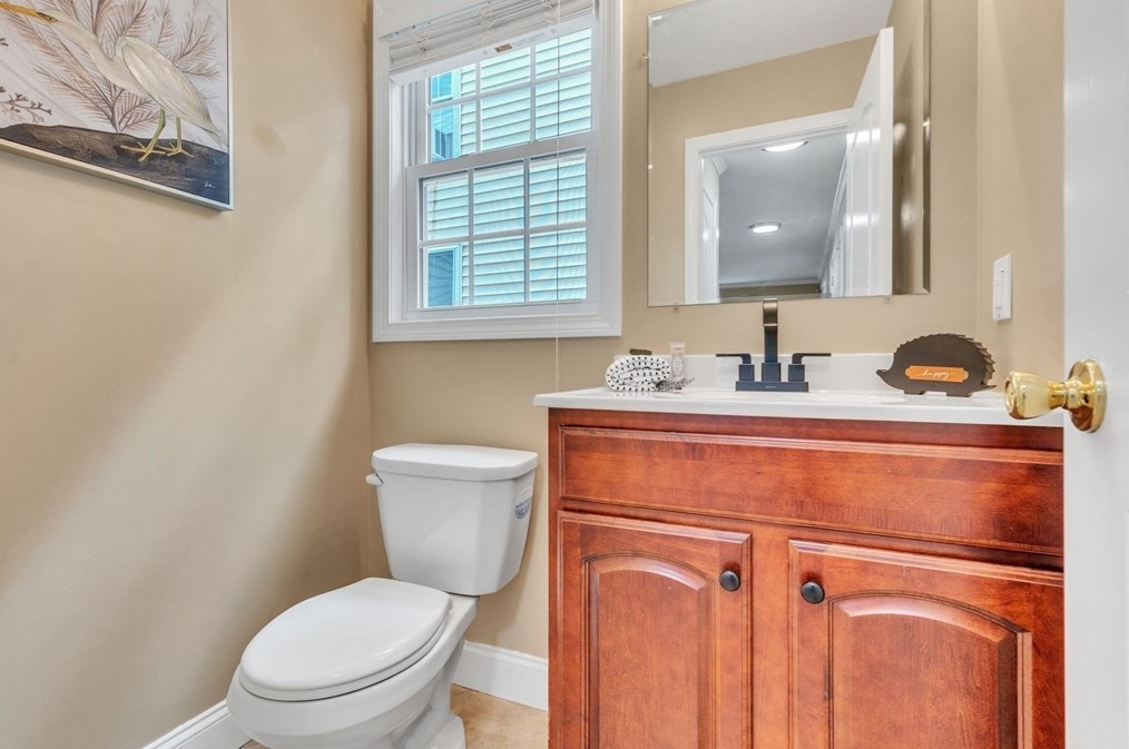 58 Brentwood St, Springfield MA 01108-3306 exterior