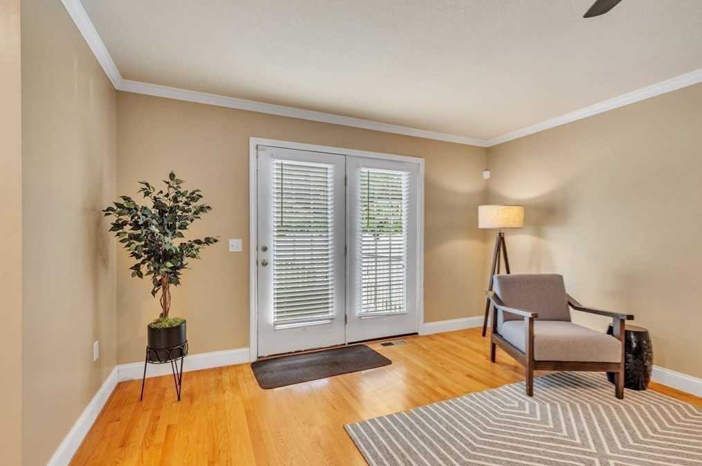 58 Brentwood St, Springfield MA 01108-3306 exterior