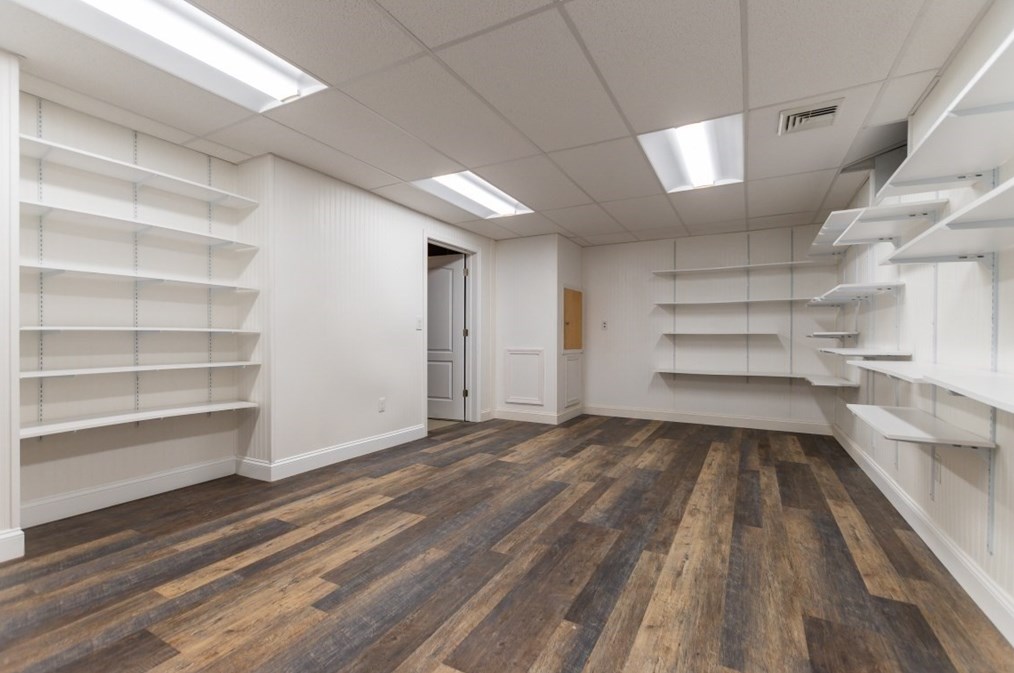 49 St, Upton MA 01568 exterior