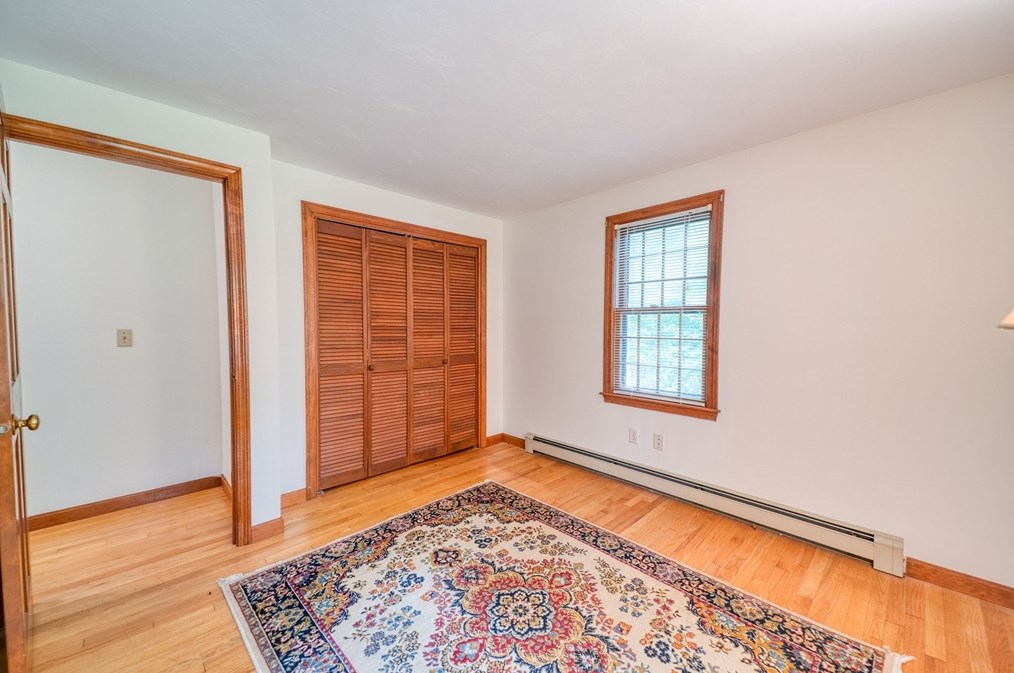 10 Little Acorn Ln, Sandwich MA 02644-1304 exterior